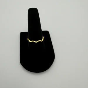 10K Minimalist Waves Ring